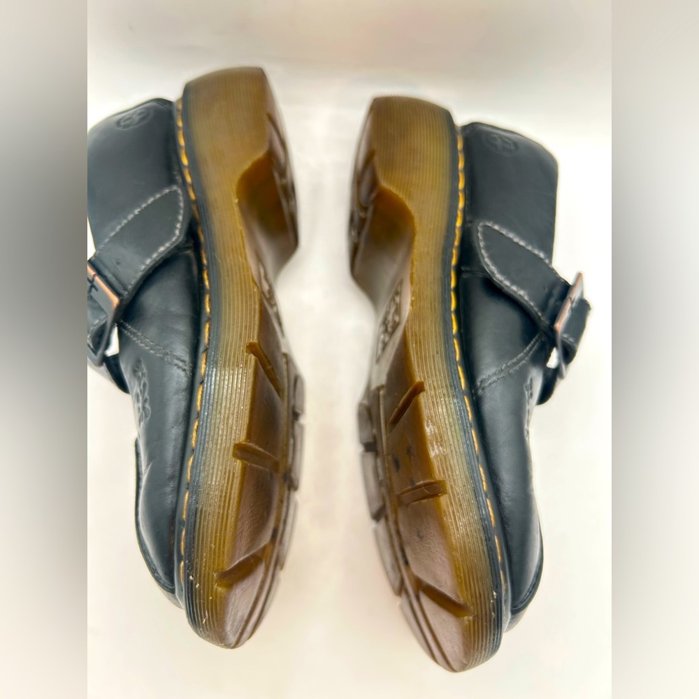 RARE Vtg Dr. Martens Women's 8
Black Leather Daisy Flower Shoes
Chunky Mary Jane - Picture 13 of 17